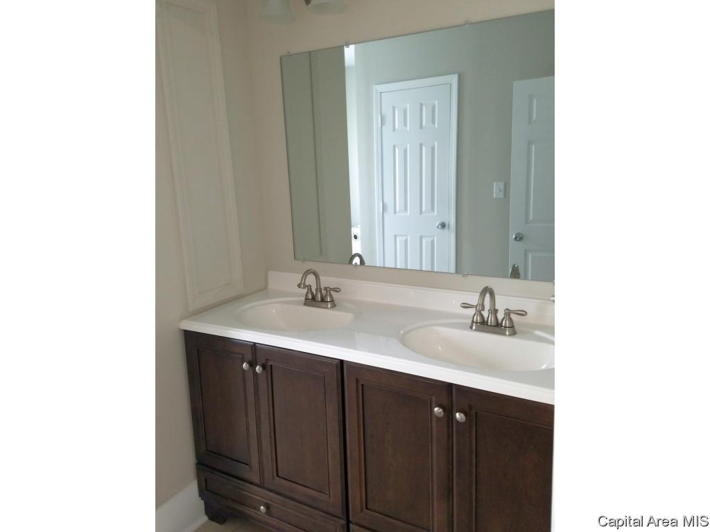 103 North State Street Springfield, IL 62702 - Photo 29 of 35
