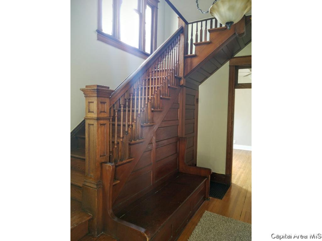 103 North State Street Springfield, IL 62702 - Photo 5 of 35