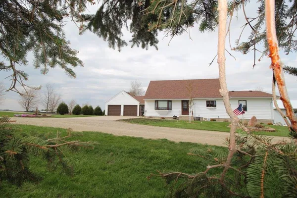 $650,000 | 11697 210th Street East, Kenyon, MN 55946