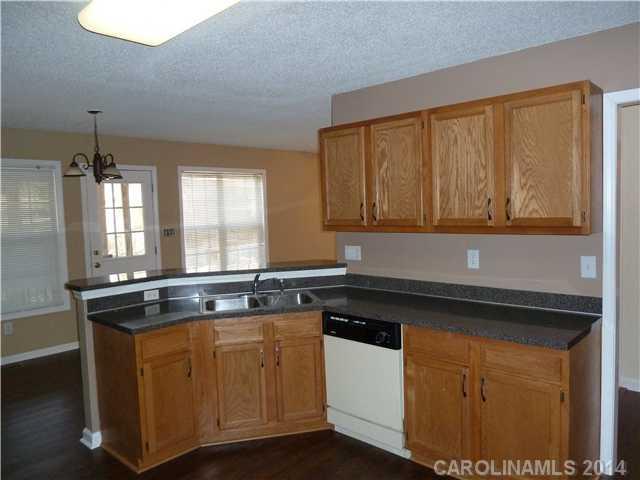 1375 Mistletoe Ridge Place Northwest, Unit 17 Concord, NC 28027 - Photo 5 of 15 Gallery Image 5