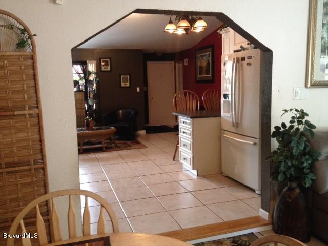 5553 Jamaica Road Cocoa, FL 32927 - Photo 14 of 33 Center of Home View