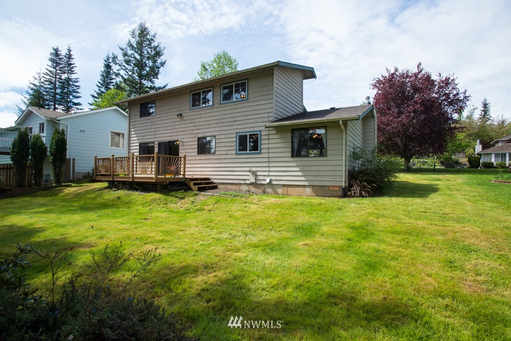 3750 Beazer Road Bellingham, WA 98226 - Photo 3 of 22