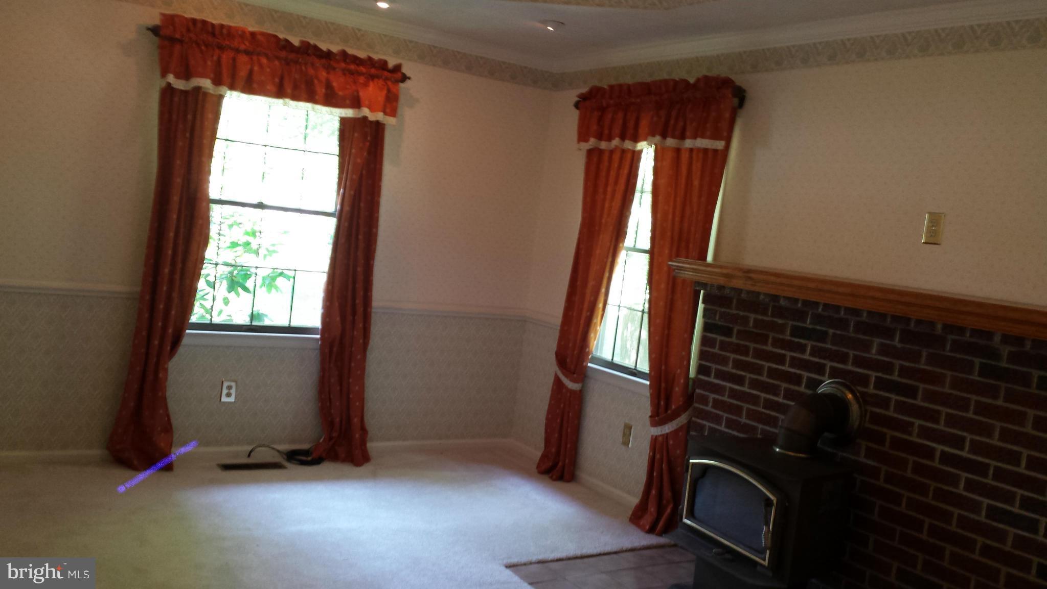 5510 Hoover Road Reva, VA 22735 - Photo 12 of 27 Family Room