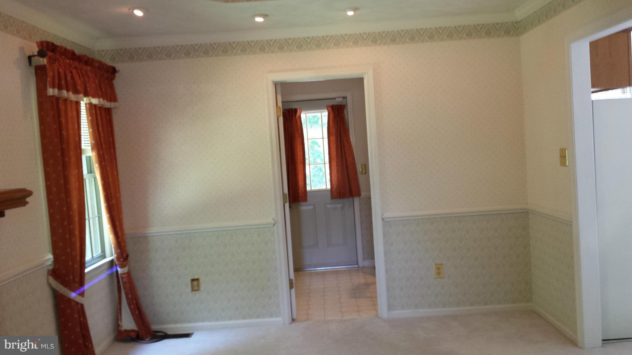 5510 Hoover Road Reva, VA 22735 - Photo 14 of 27 Family Room