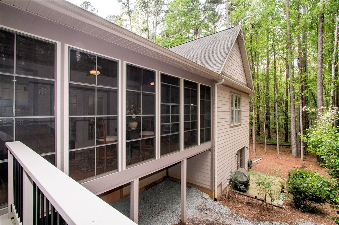 8 Port Tack Road Salem, SC 29676 - Photo 3 of 49 Large Sunroom