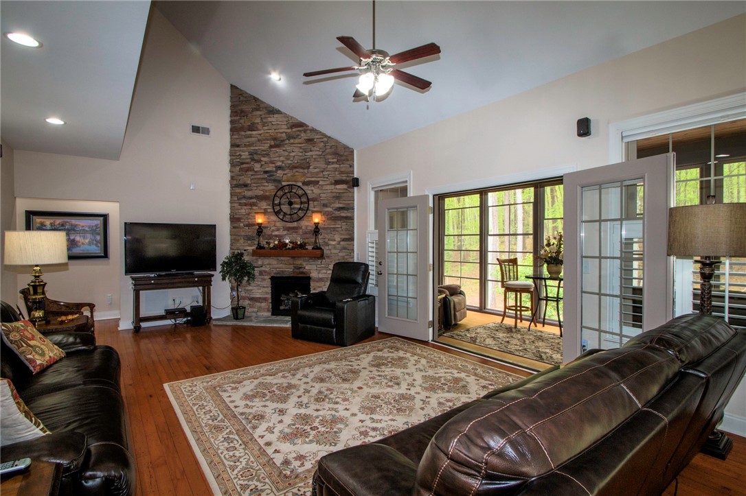 8 Port Tack Road Salem, SC 29676 - Photo 8 of 49 Great Room open to Sun Porch