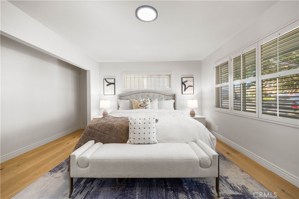 240 Longley Way Arcadia, CA 91007 - Photo 24 of 50 a bedroom with a bed and window