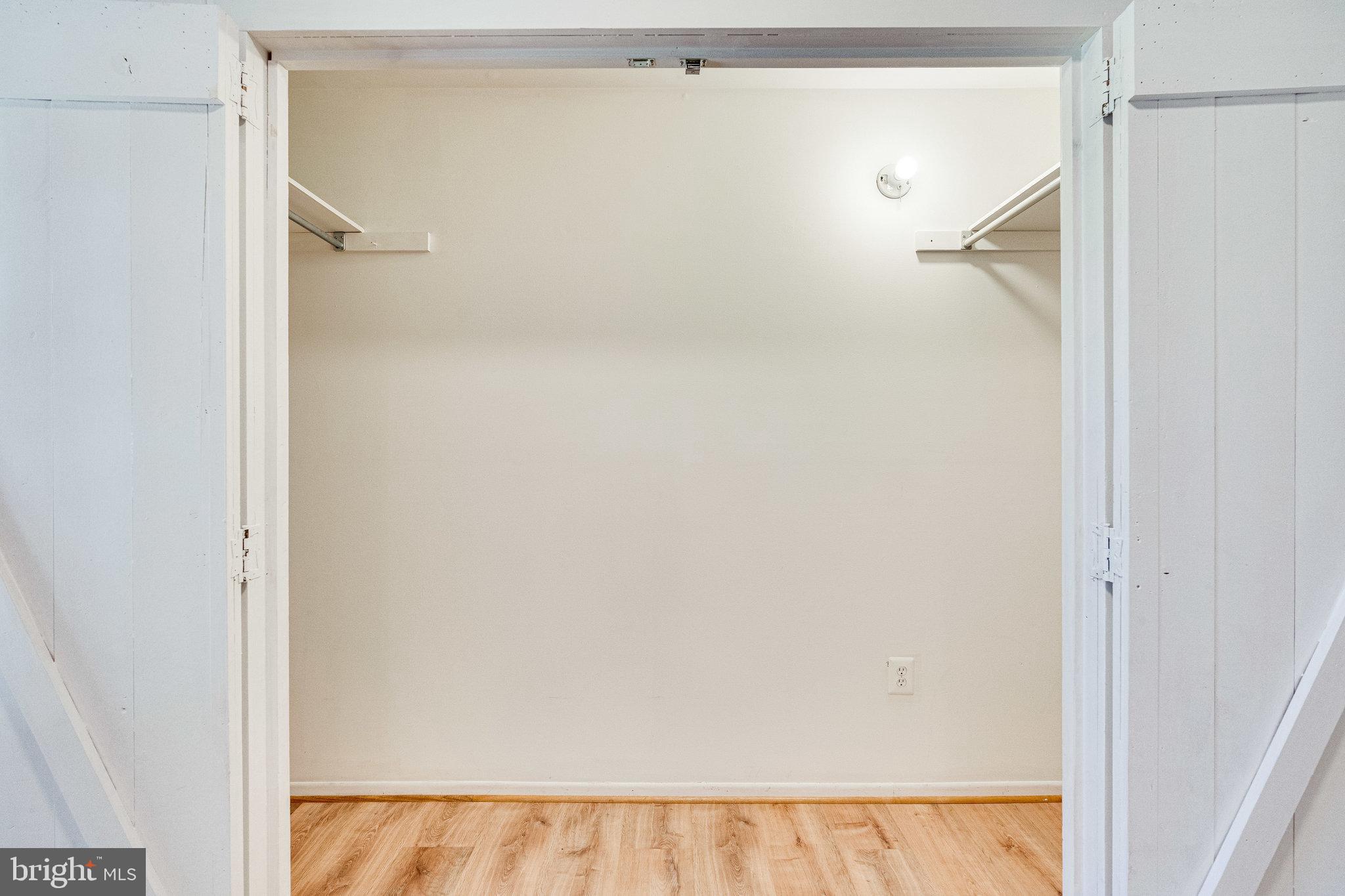 2186 Golf Course Drive Reston, VA 20191 - Photo 23 of 36