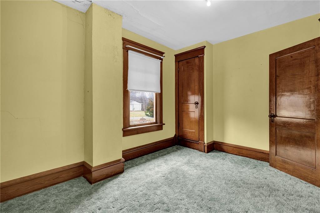 631 Riverview Road Freedom, PA 15042 - Photo 25 of 43 an empty room with windows