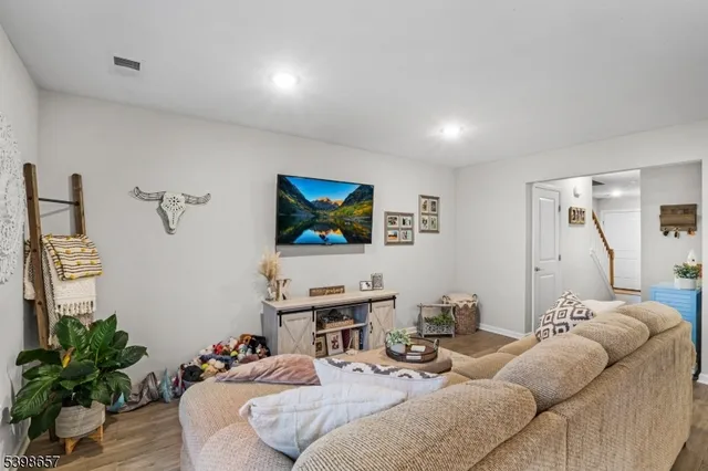 $2,900 | 21 Gregg Court, Newton, NJ 07860