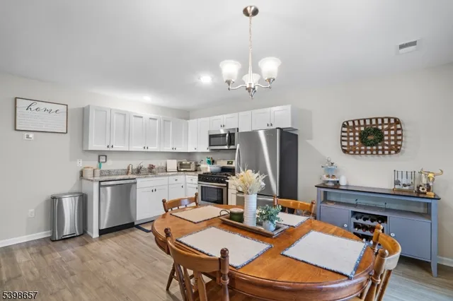 $2,900 | 21 Gregg Court, Newton, NJ 07860