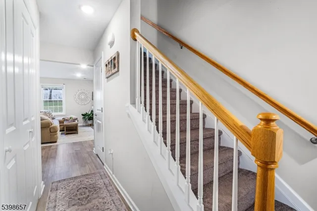 $2,900 | 21 Gregg Court, Newton, NJ 07860