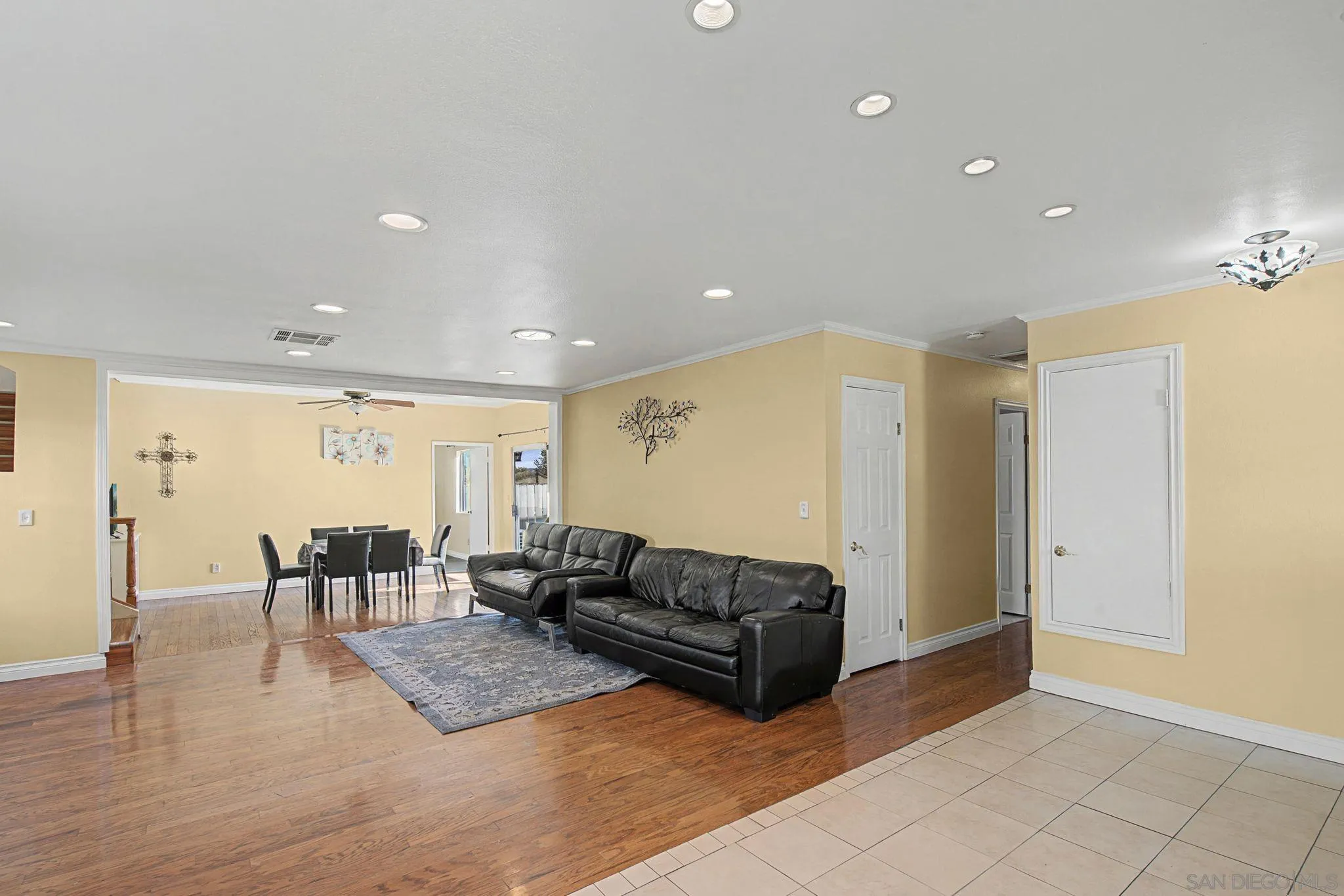 10621 Keith Street Santee, CA 92071 - Photo 5 of 38