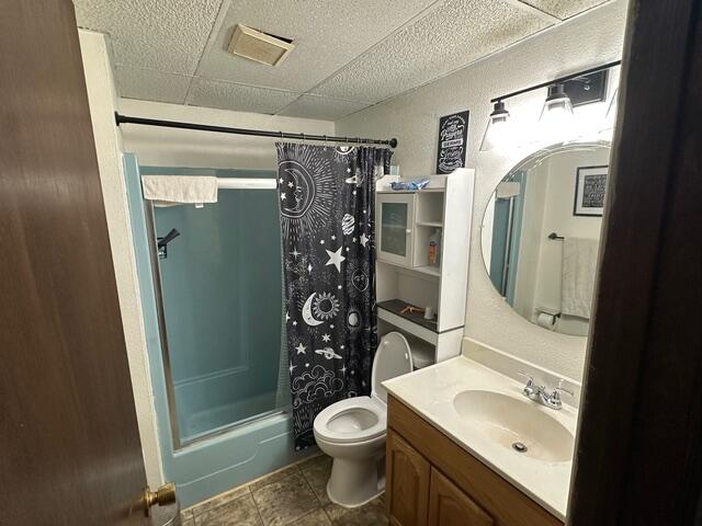 1198 North Babcock Road Chesterton, IN 46304 - Photo 7 of 13 a bathroom with a sink toilet and shower