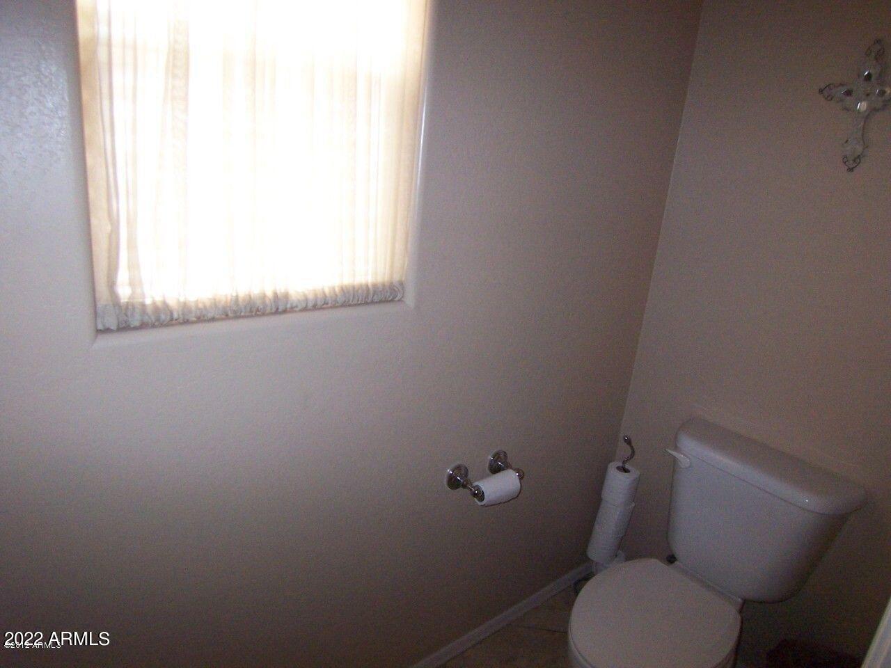 7324 West Montgomery Road Peoria, AZ 85383 - Photo 5 of 7 POWDER ROOM