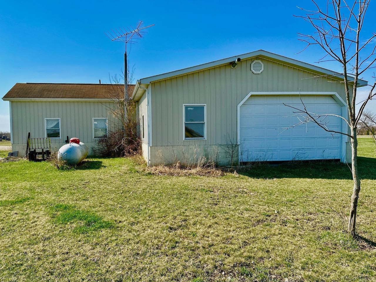 2078 Ritchie Road Gladwin, MI 48624 - Photo 17 of 64
