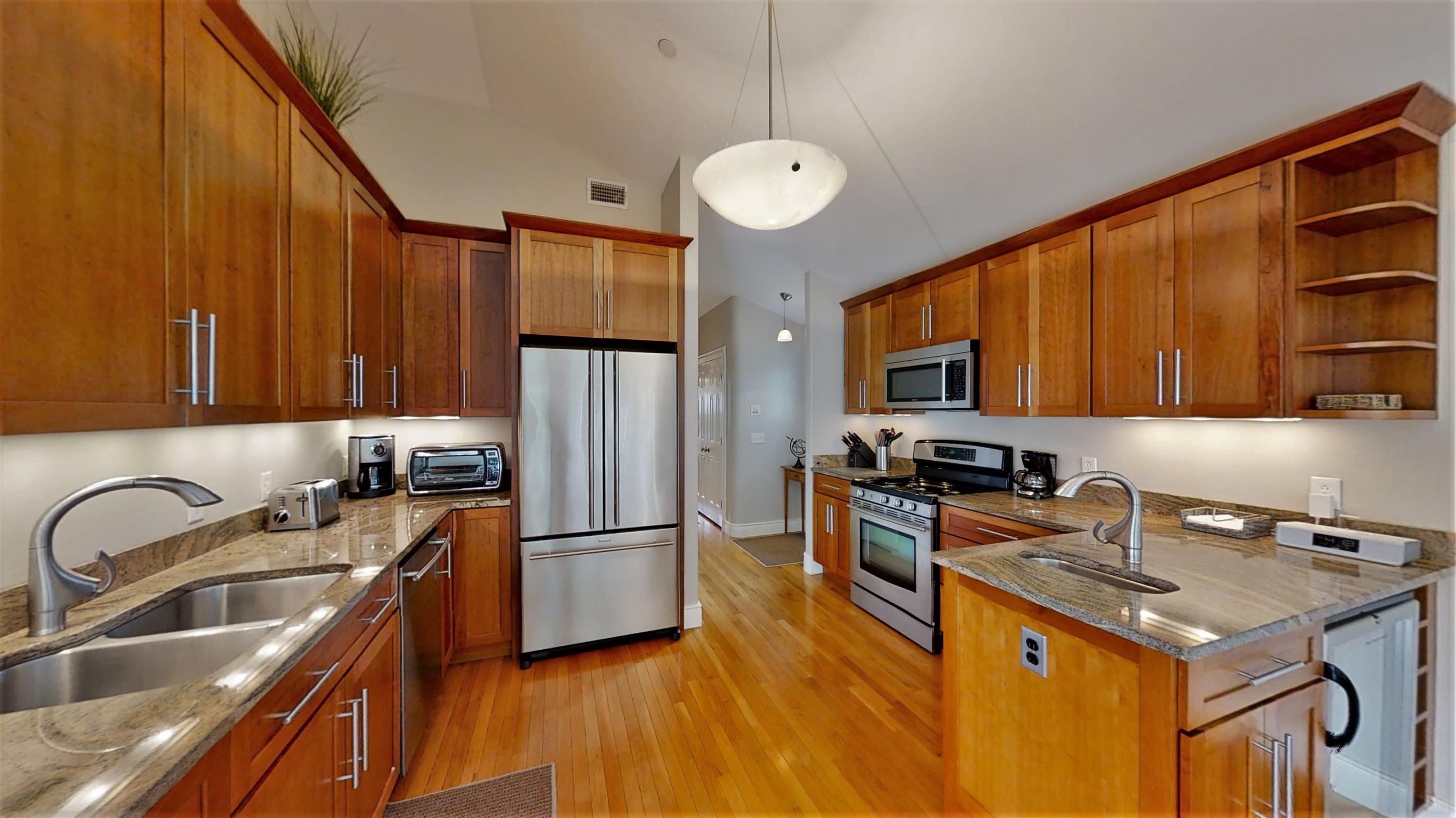 236 Eastern Promenade, Unit B5 Portland, ME 04101 - Photo 29 of 75 236-Eastern-Promenade-5-Portland-ME-0623