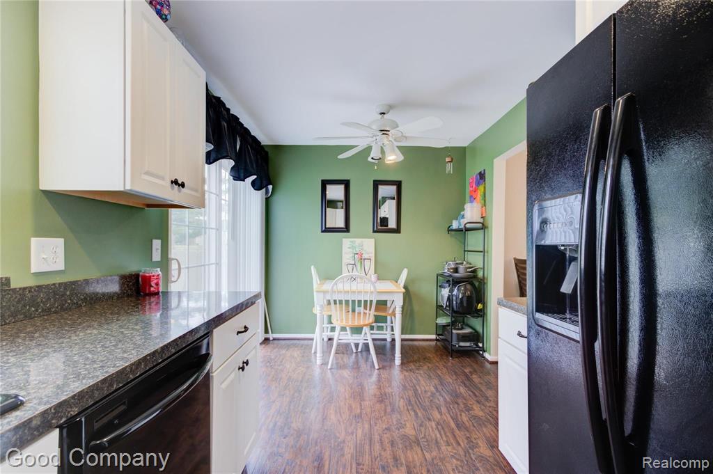 1275 Candlestick Lane Rochester Hills, MI 48306 - Photo 14 of 38