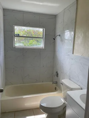 $2,250 | 1425 West 30th Street, Riviera Beach, FL 33404