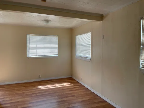 $2,250 | 1425 West 30th Street, Riviera Beach, FL 33404