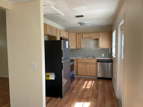 $2,250 | 1425 West 30th Street, Riviera Beach, FL 33404