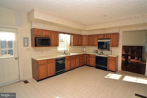 14331 Frederick Road Cooksville, MD 21723 - Photo 9 of 19 Kitchen