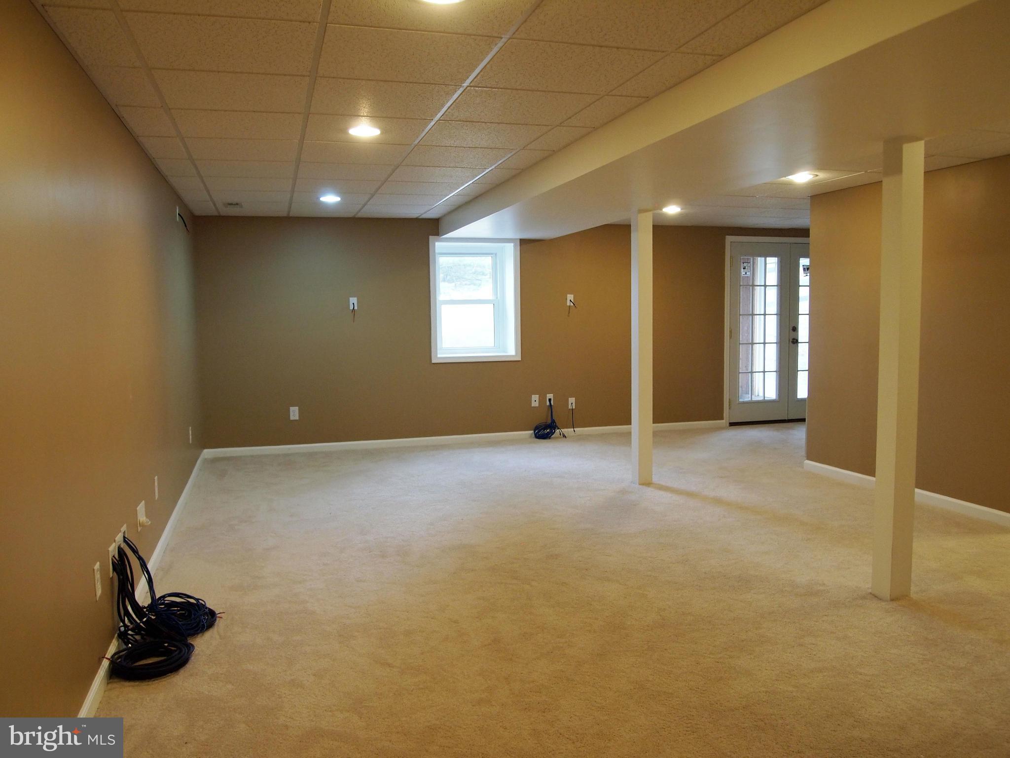 37479 Branchriver Road Purcellville, VA 20132 - Photo 8 of 21 Family Room