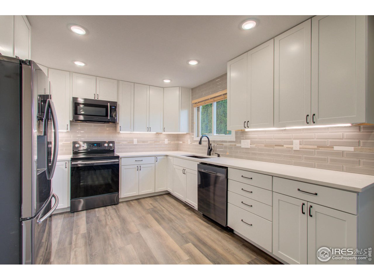1832 Silvergate Road Fort Collins, CO 80526 - Photo 13 of 31 Gallery Image 13