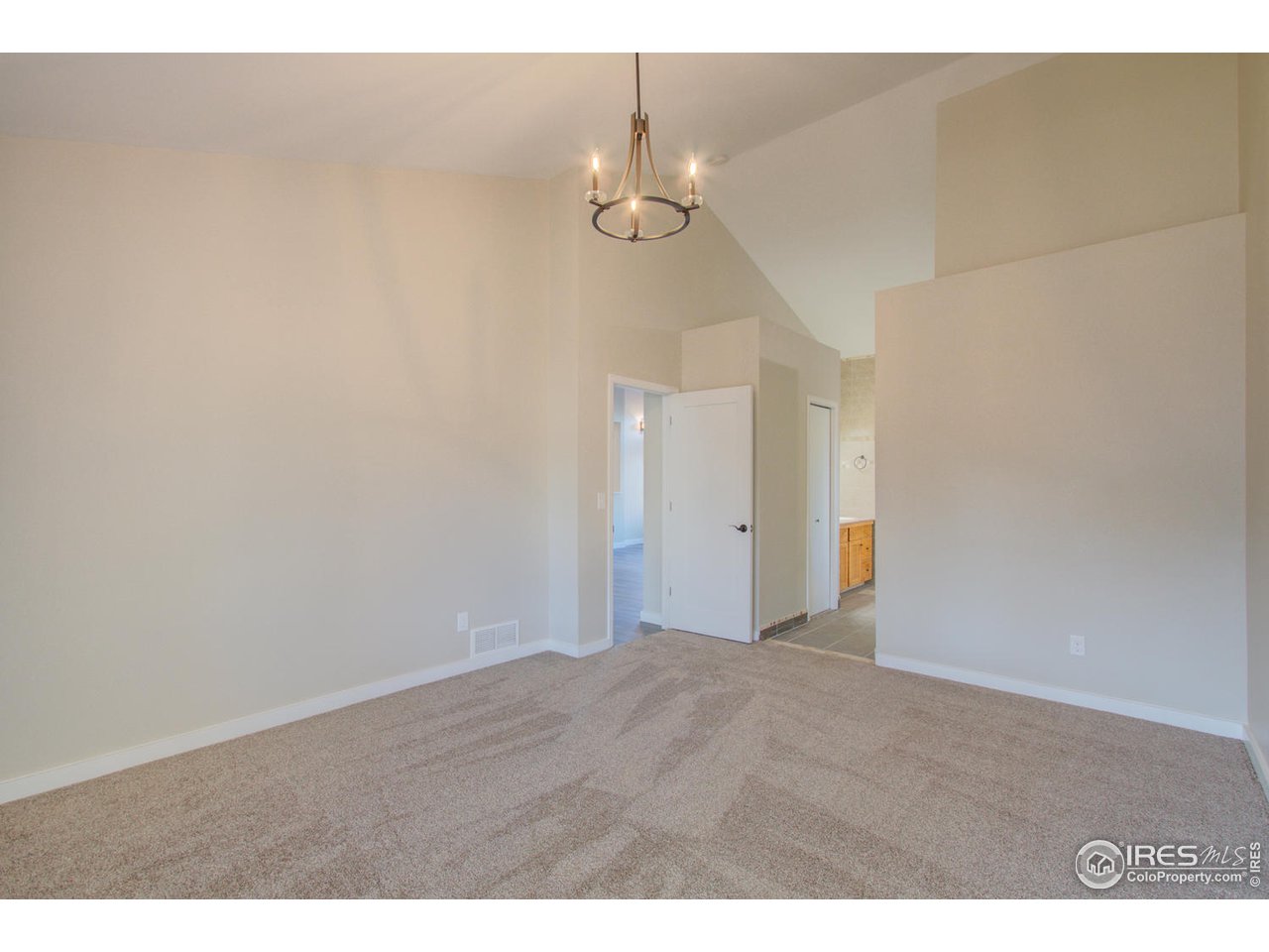 1832 Silvergate Road Fort Collins, CO 80526 - Photo 14 of 31 Gallery Image 14