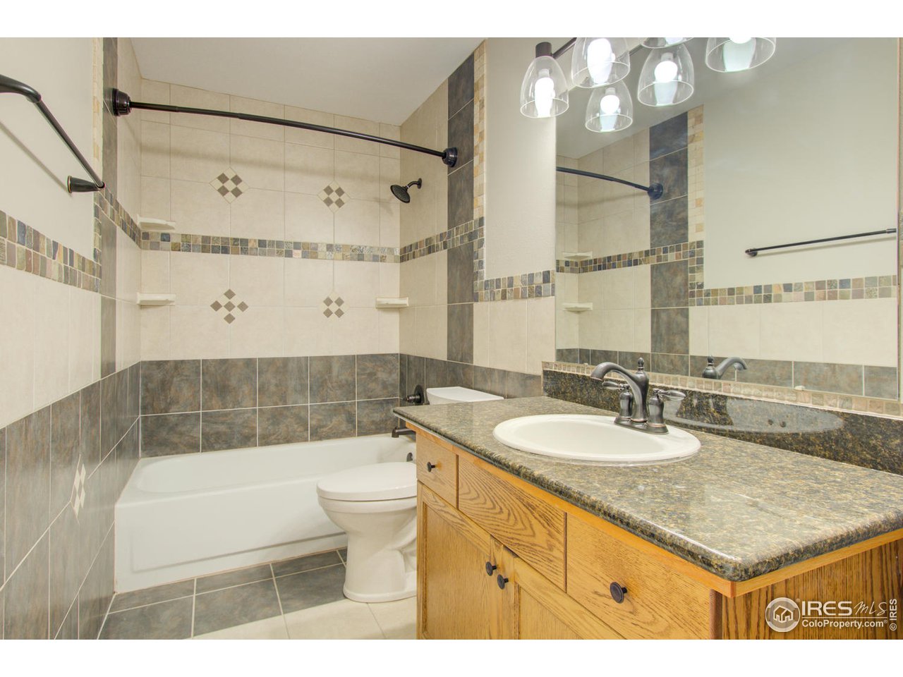 1832 Silvergate Road Fort Collins, CO 80526 - Photo 19 of 31 Gallery Image 19