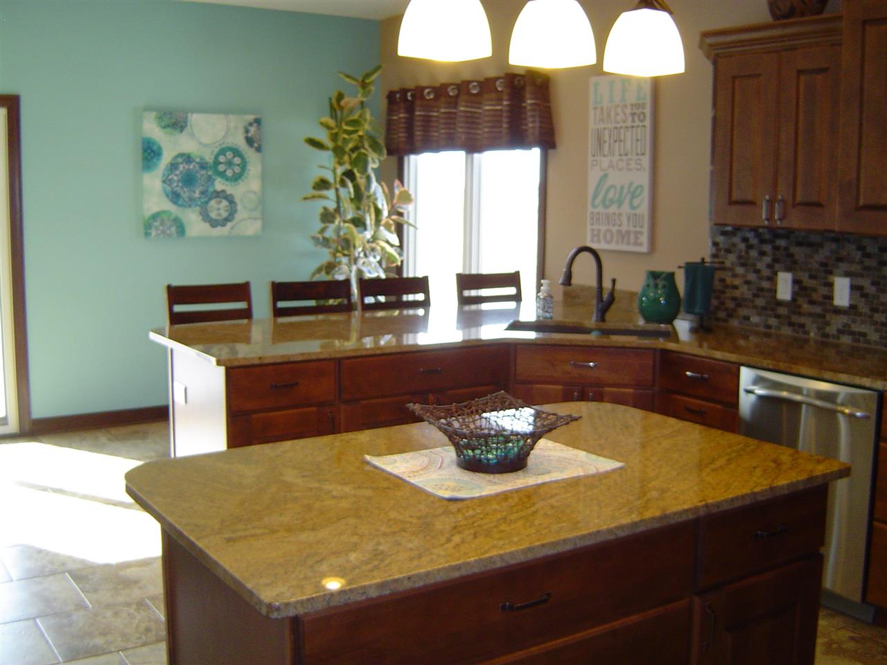 1474 Ridgeview Avenue West Liberty, IA 52776 - Photo 7 of 25 Gallery Image 7