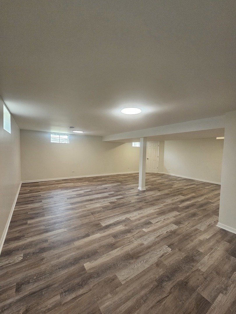 399 Purdue Lane Elgin, IL 60123 - Photo 17 of 24 a view of empty room