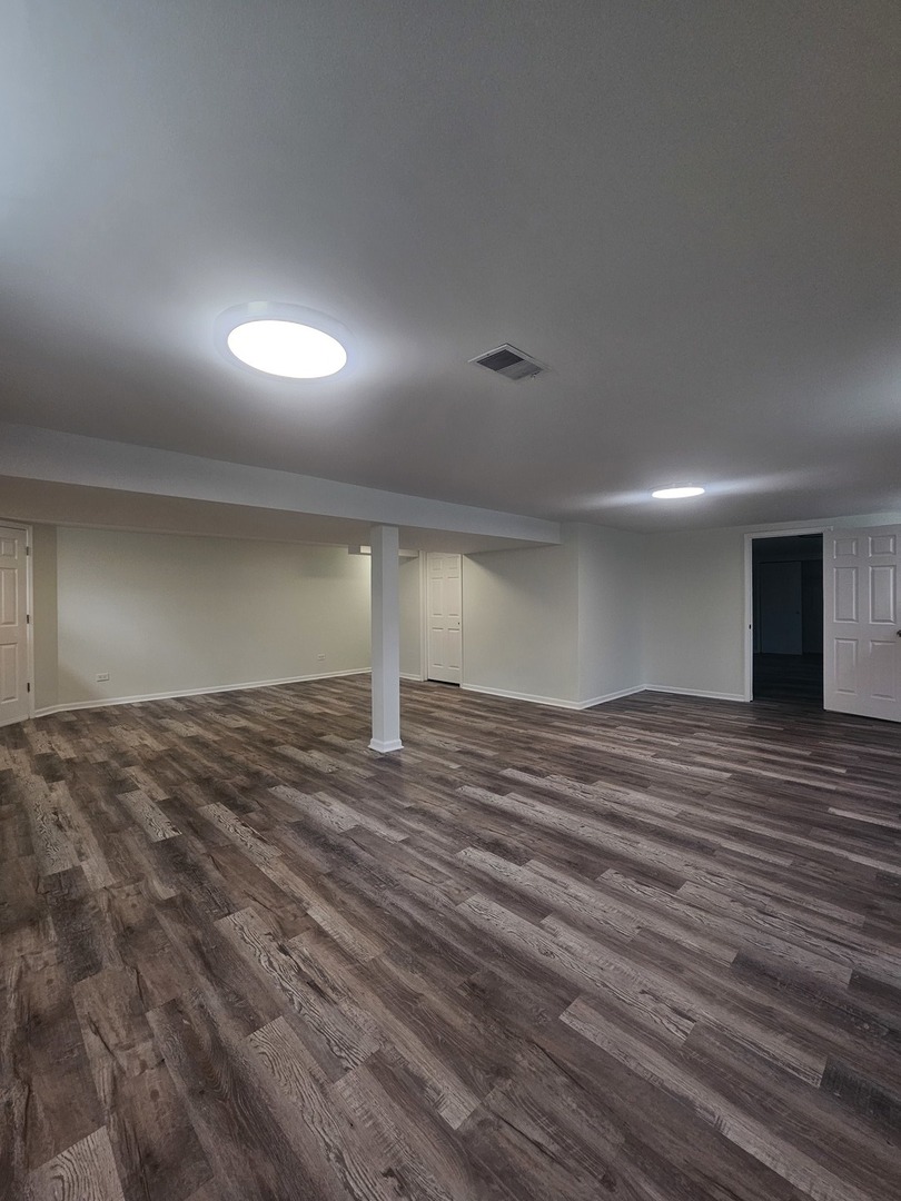 399 Purdue Lane Elgin, IL 60123 - Photo 18 of 24 a view of empty room