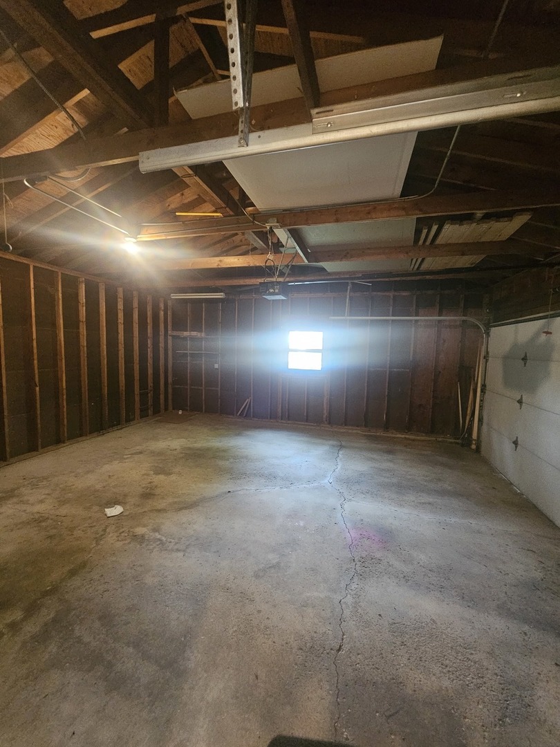 399 Purdue Lane Elgin, IL 60123 - Photo 24 of 24 a view of empty room
