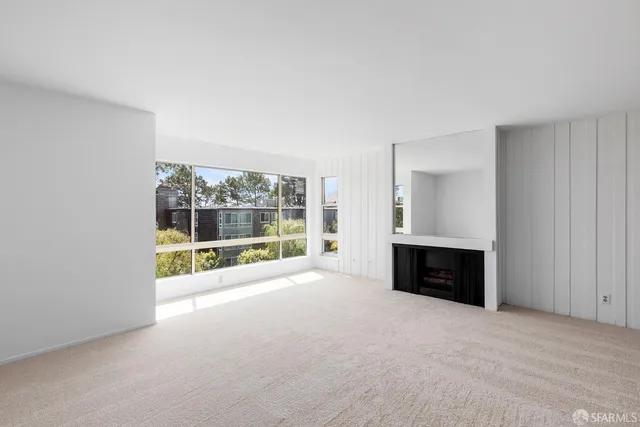 a view of a large window with an outdoor view