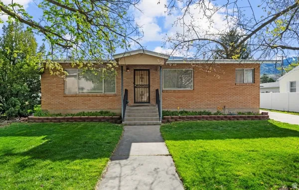 $425,000 | 366 South 500 East, River Heights, UT 84321