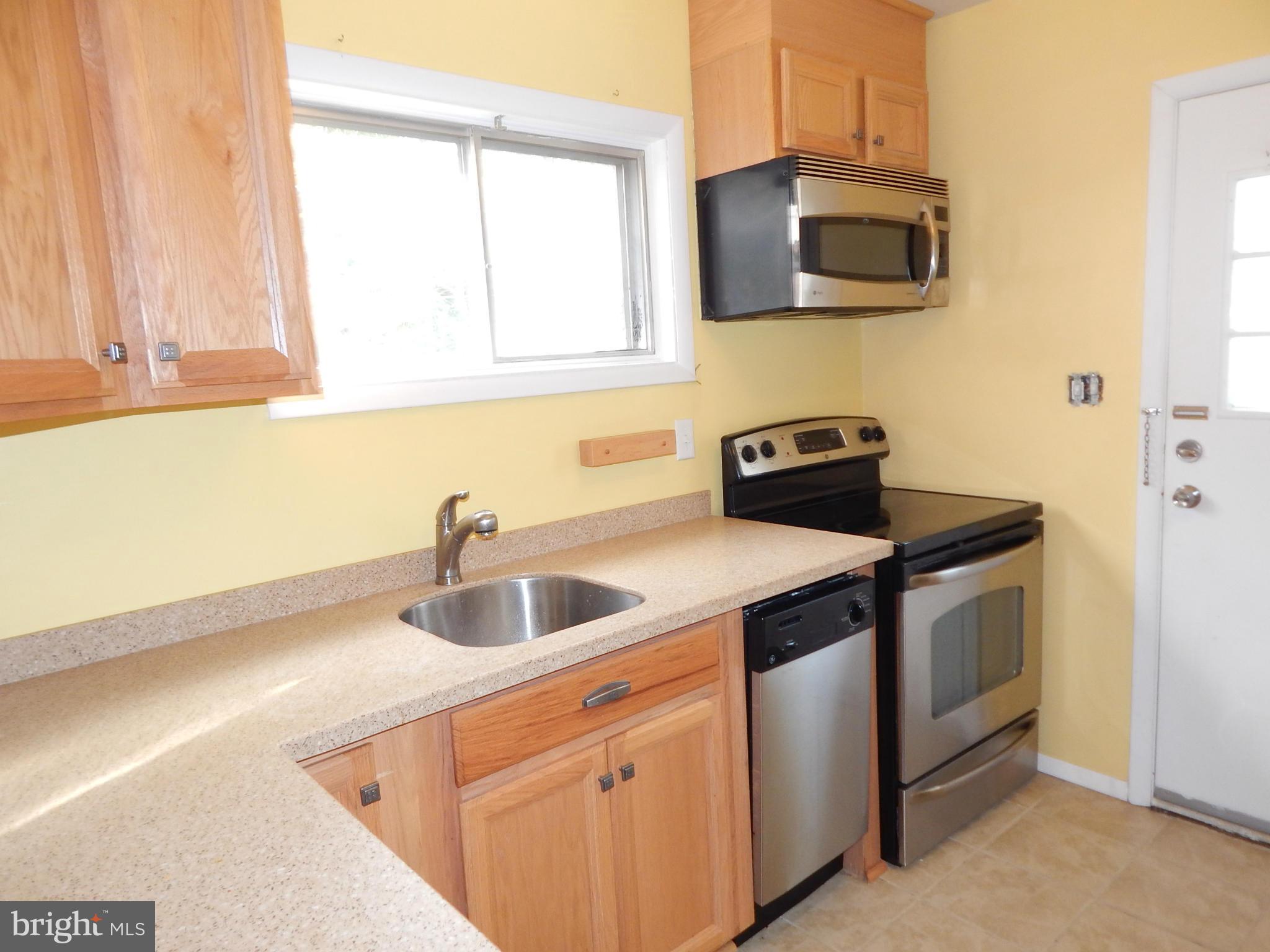 1013 Collwood Road Catonsville, MD 21228 - Photo 21 of 23 Kitchen