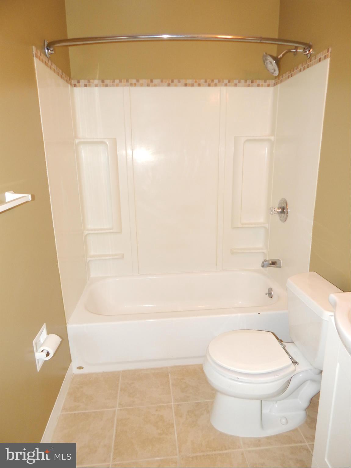 1013 Collwood Road Catonsville, MD 21228 - Photo 6 of 23 Bath