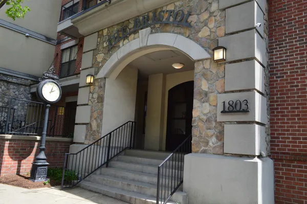 $1,695 | 1803 Broadway, Unit 527, Nashville, TN 37203