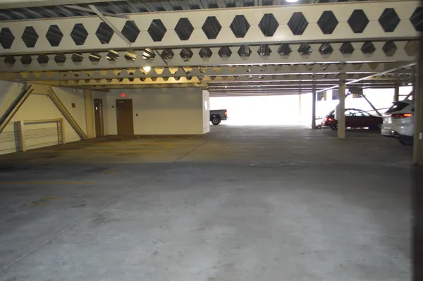 $1,695 | 1803 Broadway, Unit 527, Nashville, TN 37203