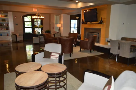 $1,550 | 1803 Broadway, Unit 527, Nashville, TN 37203