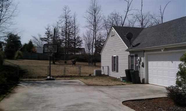 103 Periwinkle Court Pendleton, SC 29670 - Photo 10 of 12 Gallery Image 10