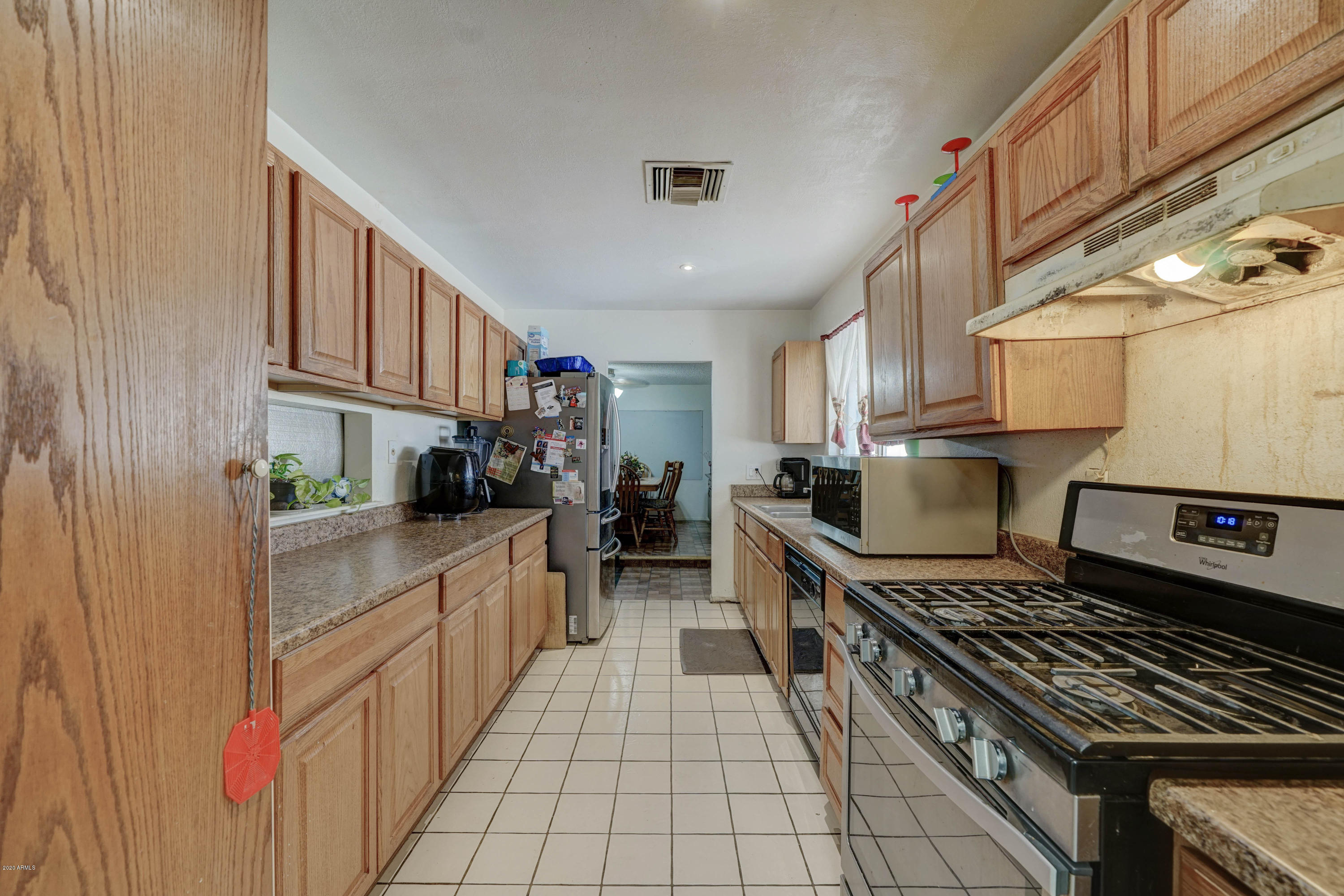 6163 West Cheery Lynn Road Phoenix, AZ 85033 - Photo 11 of 32 6163 W Cheery Lynn Rd-11