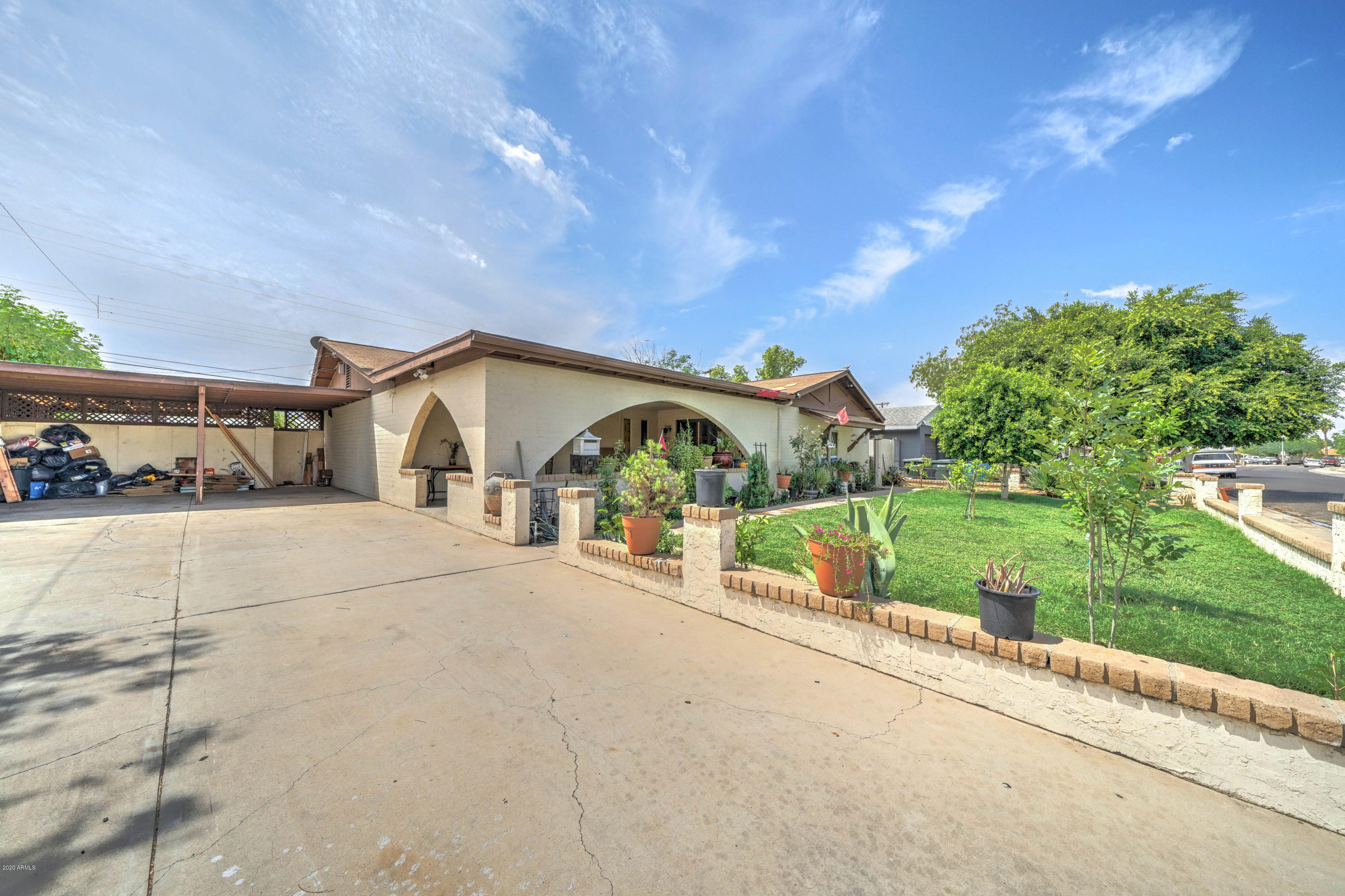 6163 West Cheery Lynn Road Phoenix, AZ 85033 - Photo 3 of 32 6163 W Cheery Lynn Rd-3
