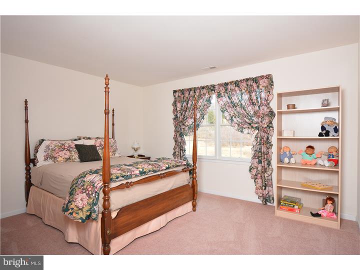 1027 Barclay Road Chester Springs, PA 19425 - Photo 20 of 25 Gallery Image 20