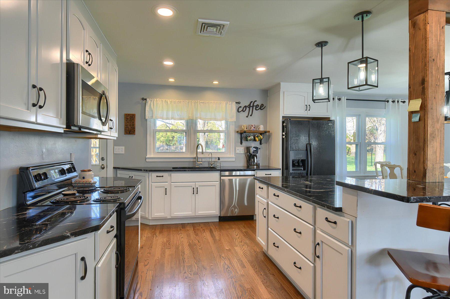 1838 Ridgeview Drive Carlisle, PA 17013 - Photo 5 of 73