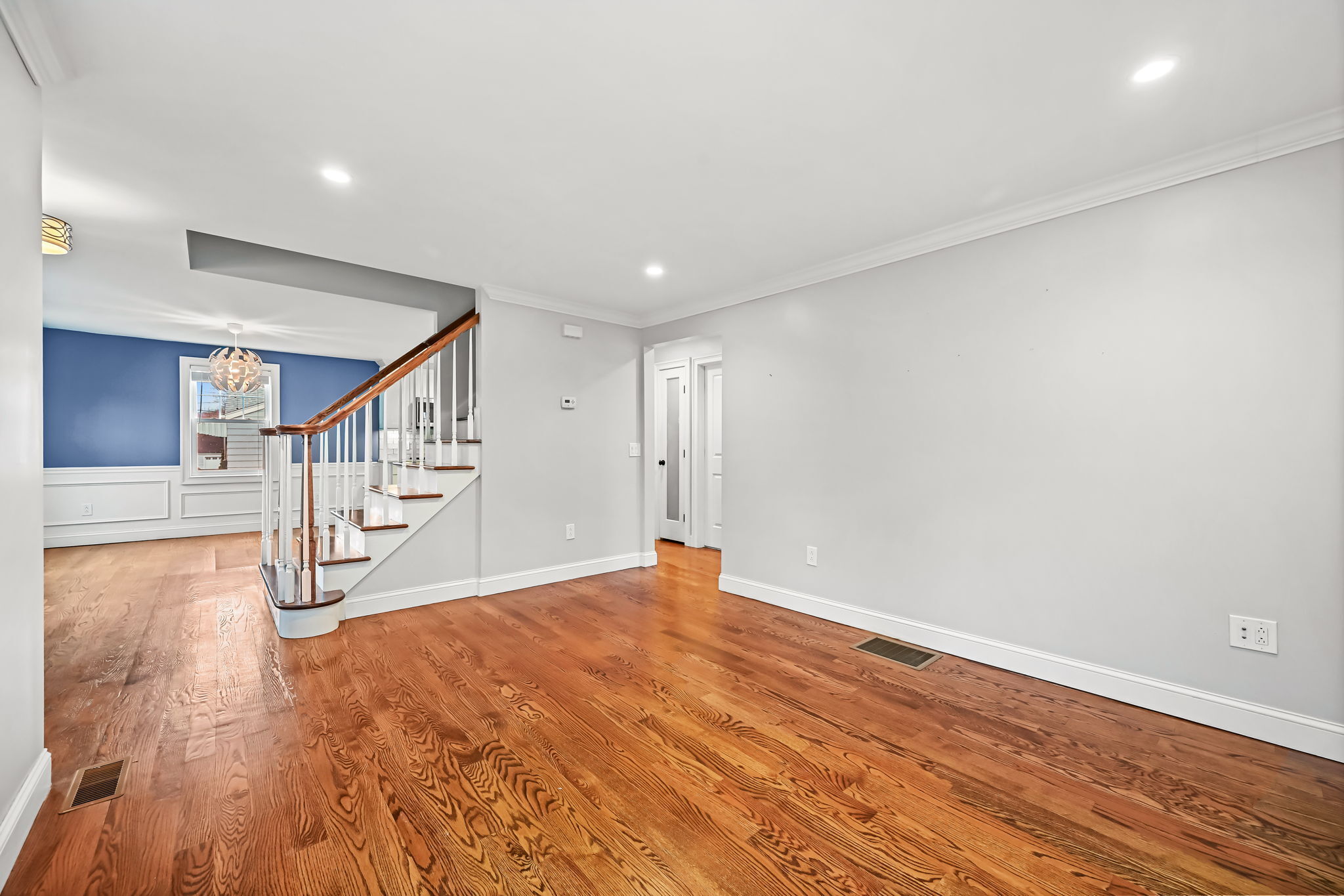 51 Country Road Fairfield, CT 06824 - Photo 16 of 38 Millwork and custom trim throughout!