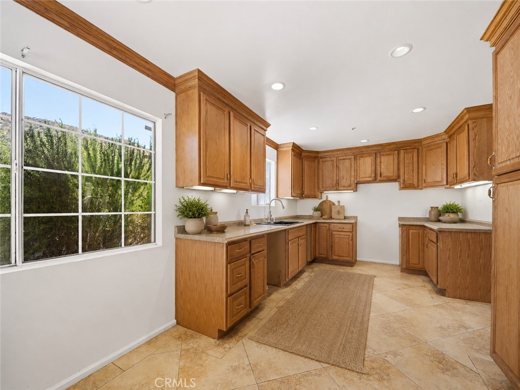 29935 Maypath Road Juniper Hills, CA 93543 - Photo 22 of 65 Virtually Staged