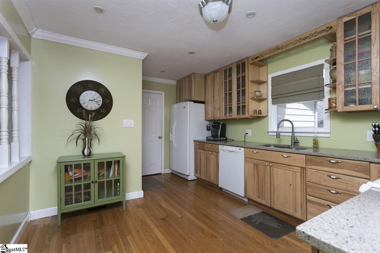 614 Mountainview Road Boiling Springs, SC 29316 - Photo 14 of 26
