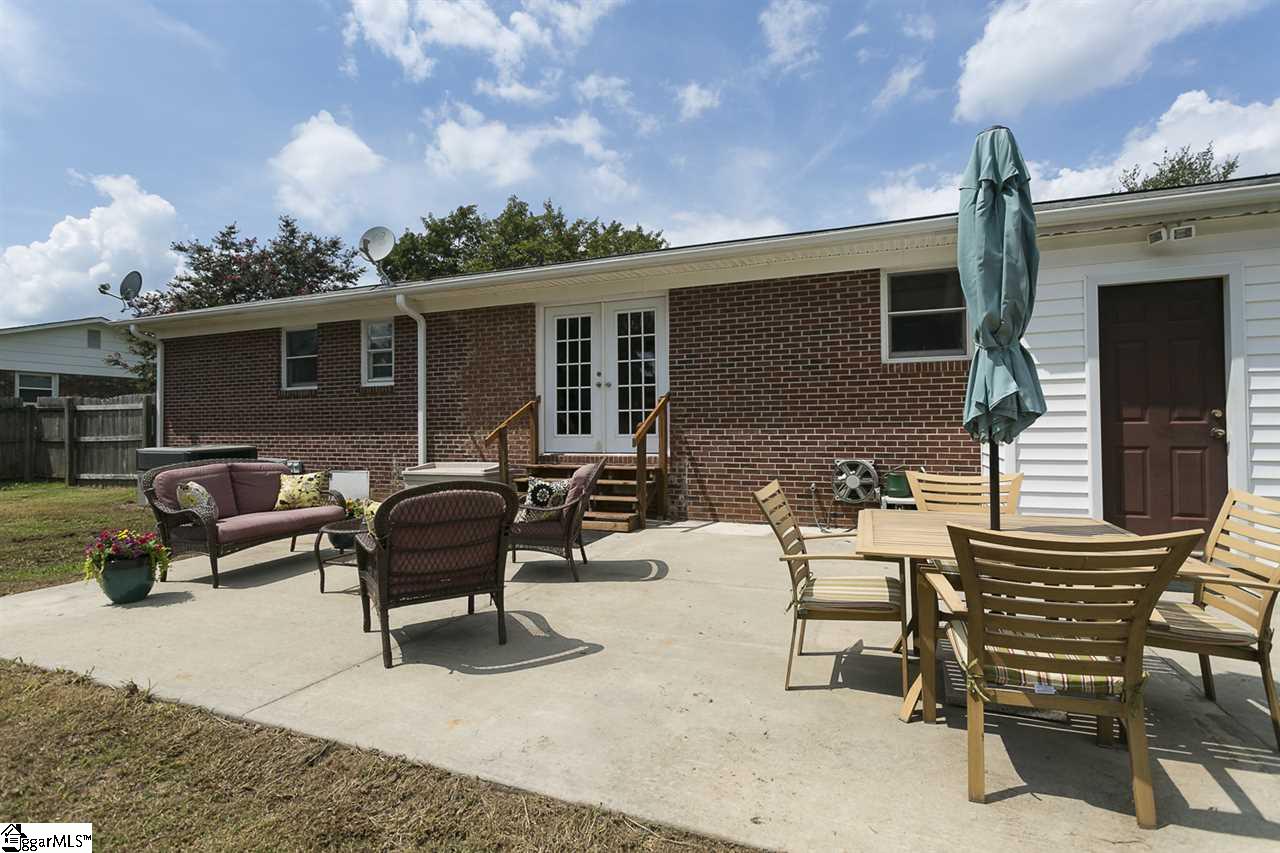 614 Mountainview Road Boiling Springs, SC 29316 - Photo 8 of 26